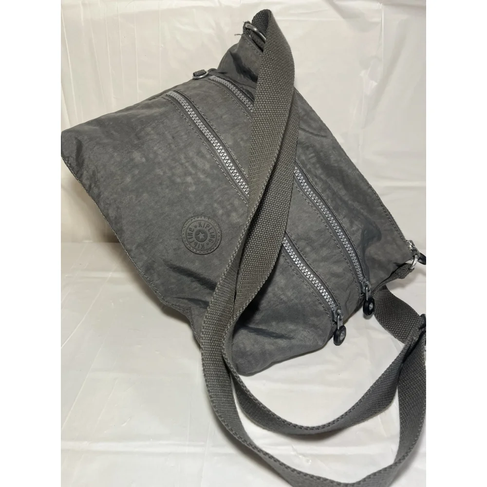 Kipling Alvar Gray Nylon Crossbody Bag Adjustable Strap Zip Pockets